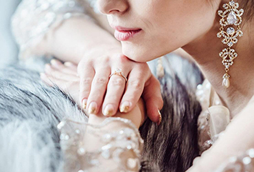 钻光闪烁：以自然为灵感的