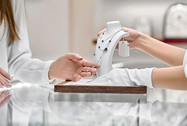 Alrosa将出售一枚重